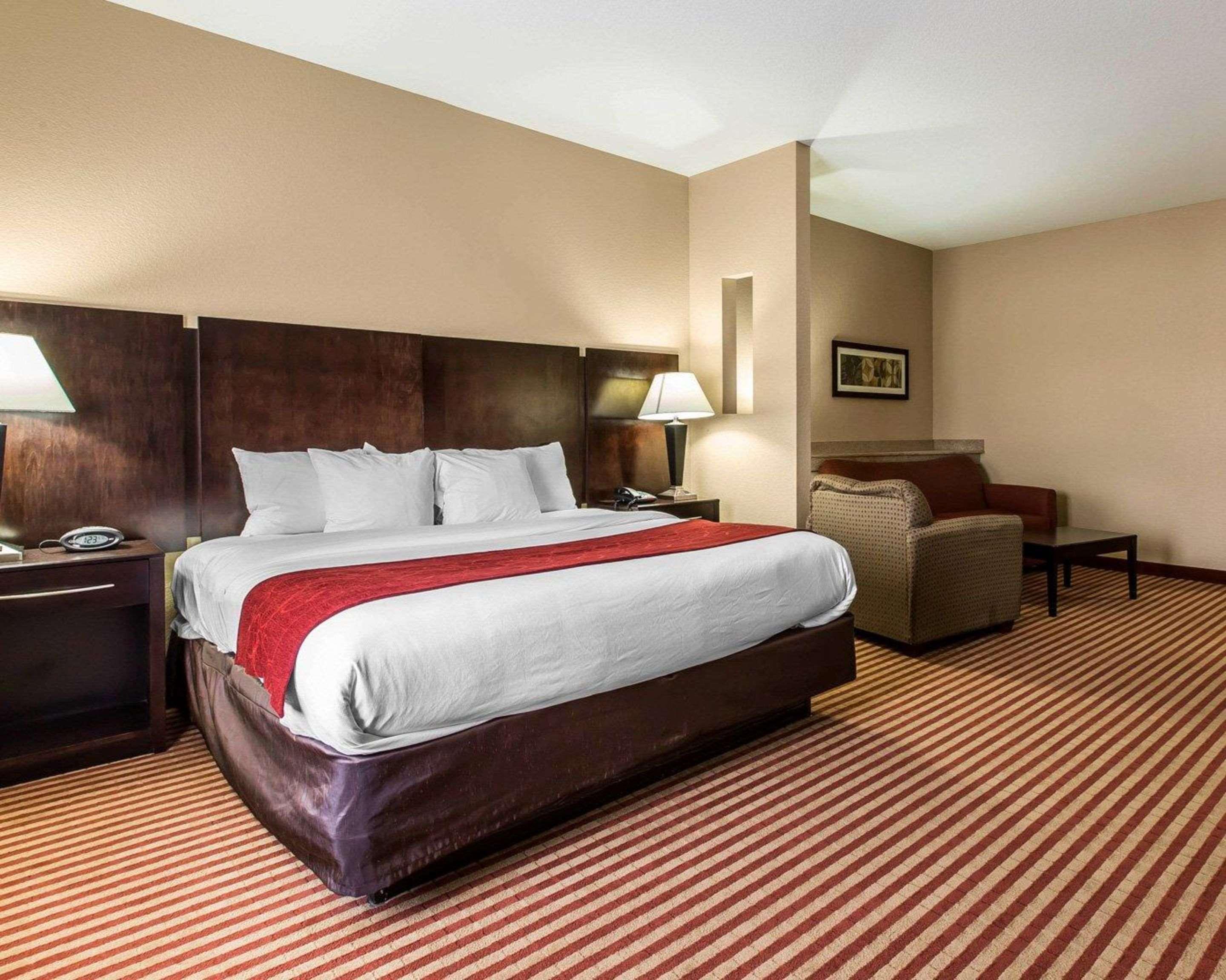 Comfort Suites Waycross Exterior foto