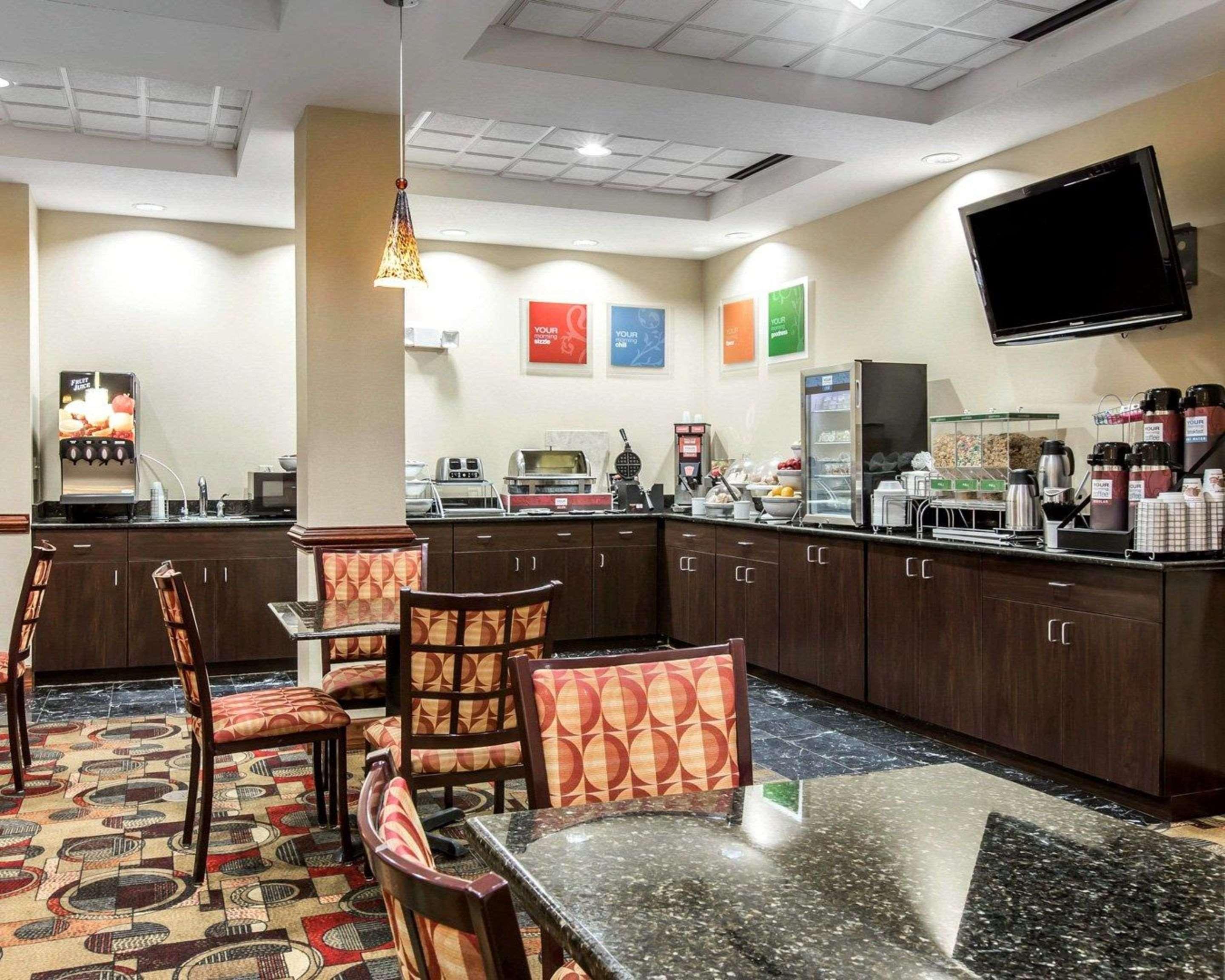 Comfort Suites Waycross Exterior foto